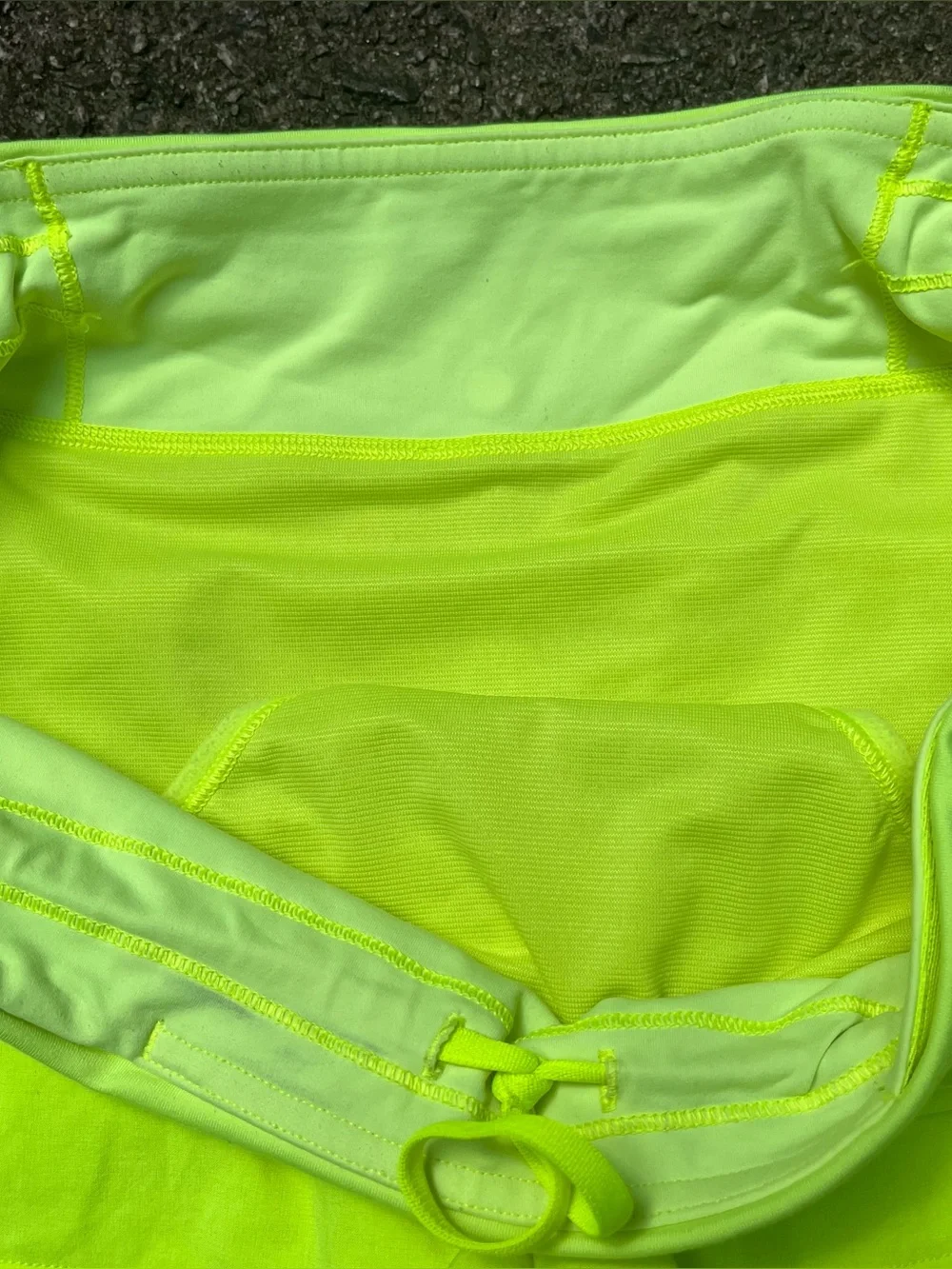 Lululemon speed up shorts low rise 2.5” inseam women’s 10